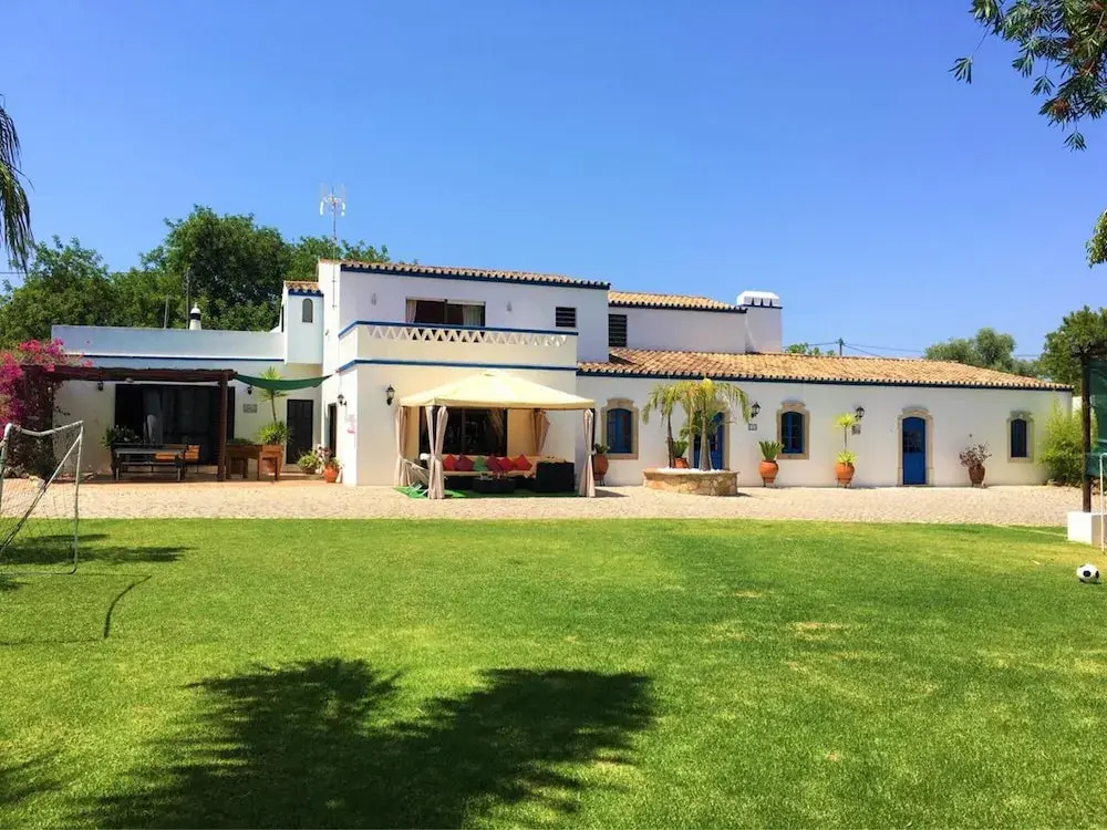 Elegant Villa in Loulé with Private Pool