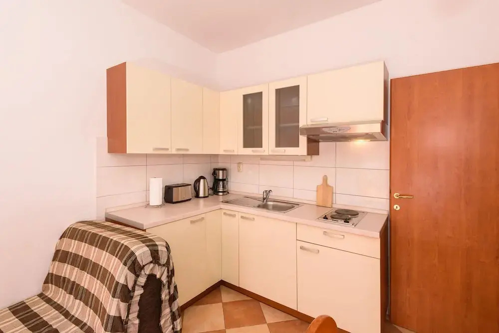 Apartments Zdravko