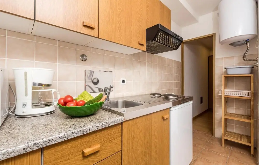 Stunning Apartment in Icici With Wifi and 1 Bedrooms