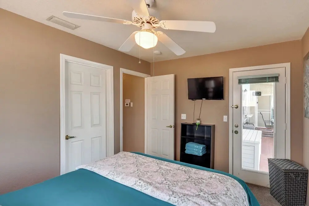 Pool & Hot Tub: Pet-friendly Lake Havasu Home!