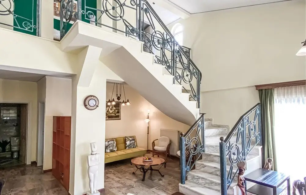 Stunning Home in Attika With Wifi and 3 Bedrooms