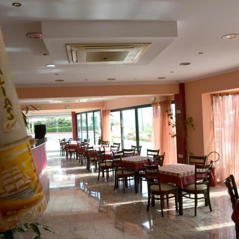 Kalias Hotel