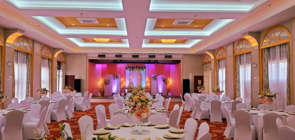 Golden Peacock Hotel Blantyre