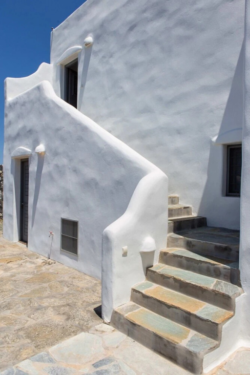 Villa Fuster in Paros
