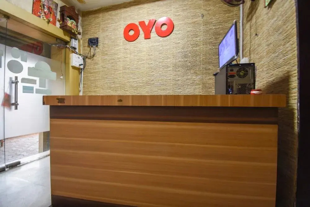 OYO 41435 Golden Residency