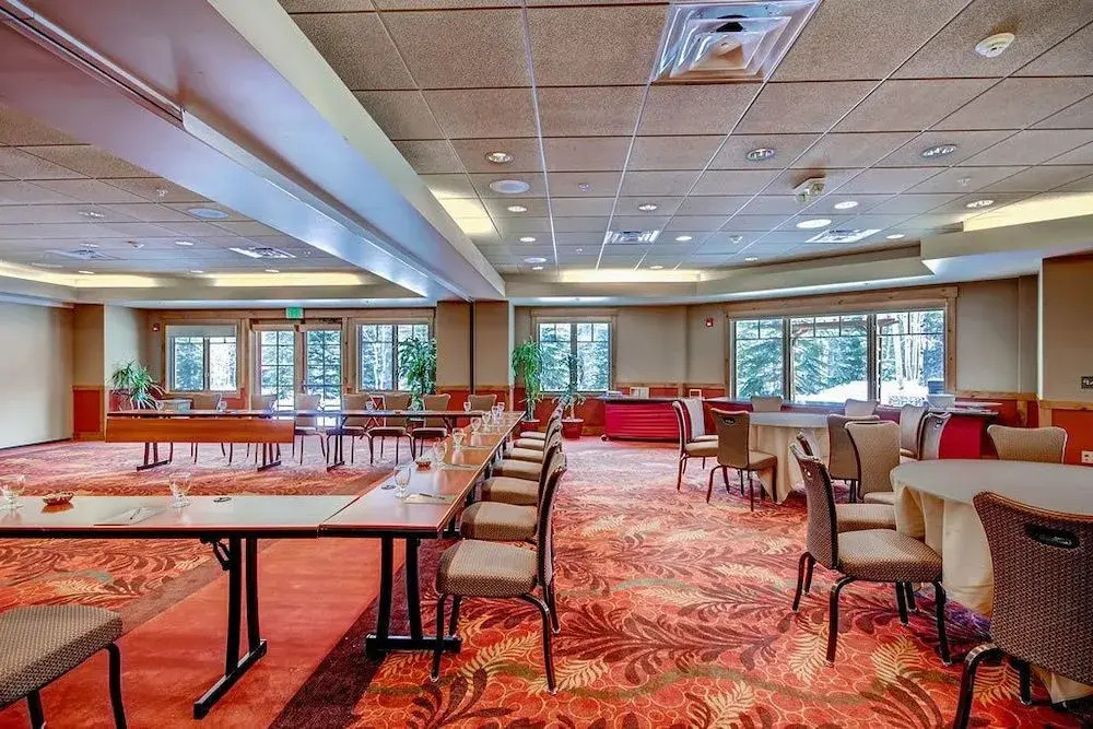 Mountain Thunder Lodge 1209 by RedAwning