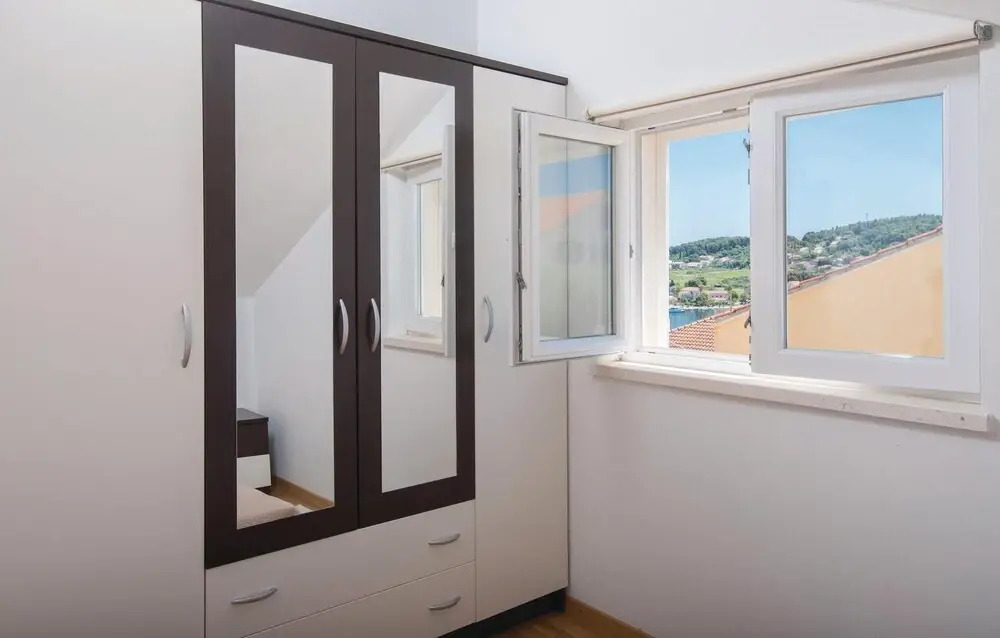 Nice Apartment in Lumbarda With 2 Bedrooms and Wifi
