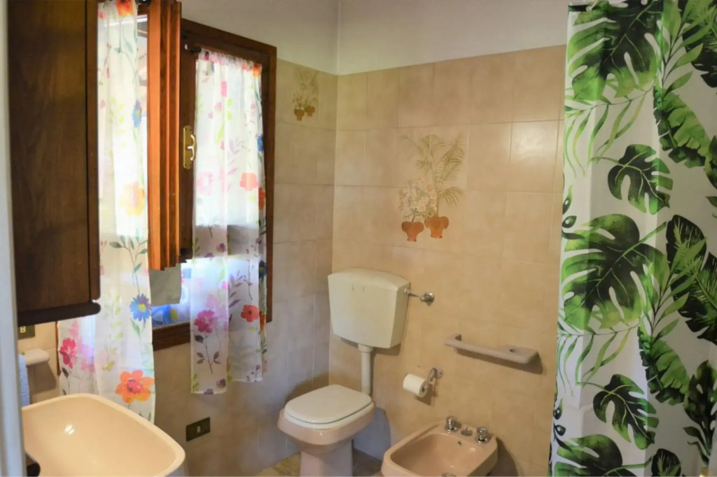 Nice apartment with large Terrace..-La Rotta