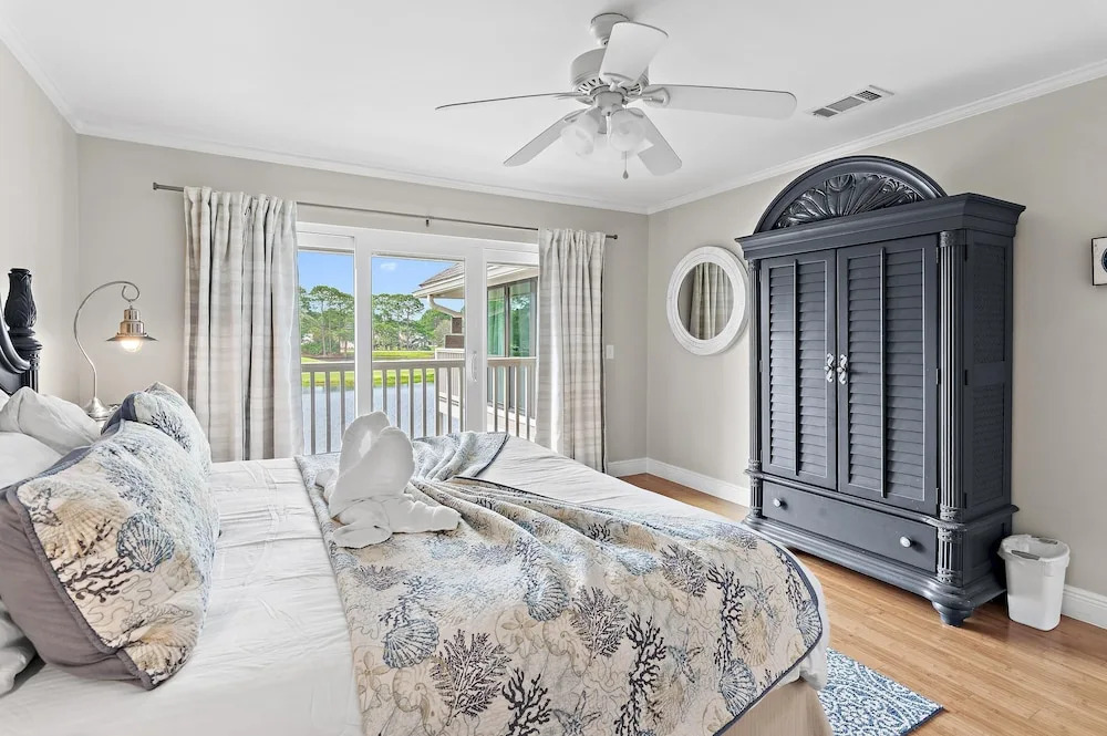 Harbour Point 915