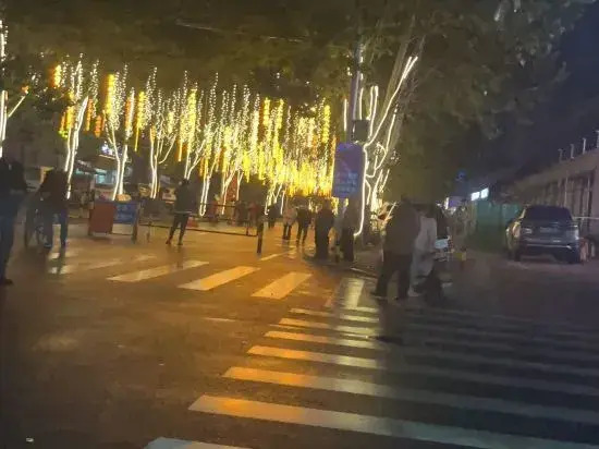 Baifei Hotel (Luoyang Huayao City)