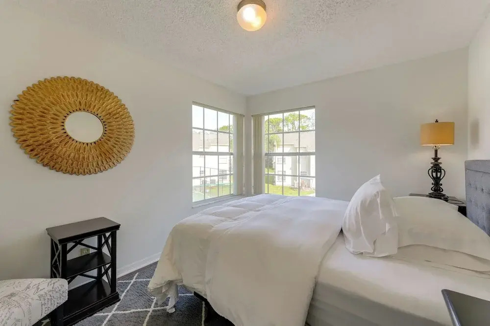 8 Mi to Disney: Resort-style Condo w/ Pool Access