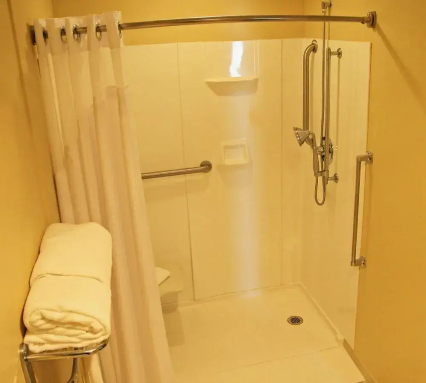 Holiday Inn Express Lincoln