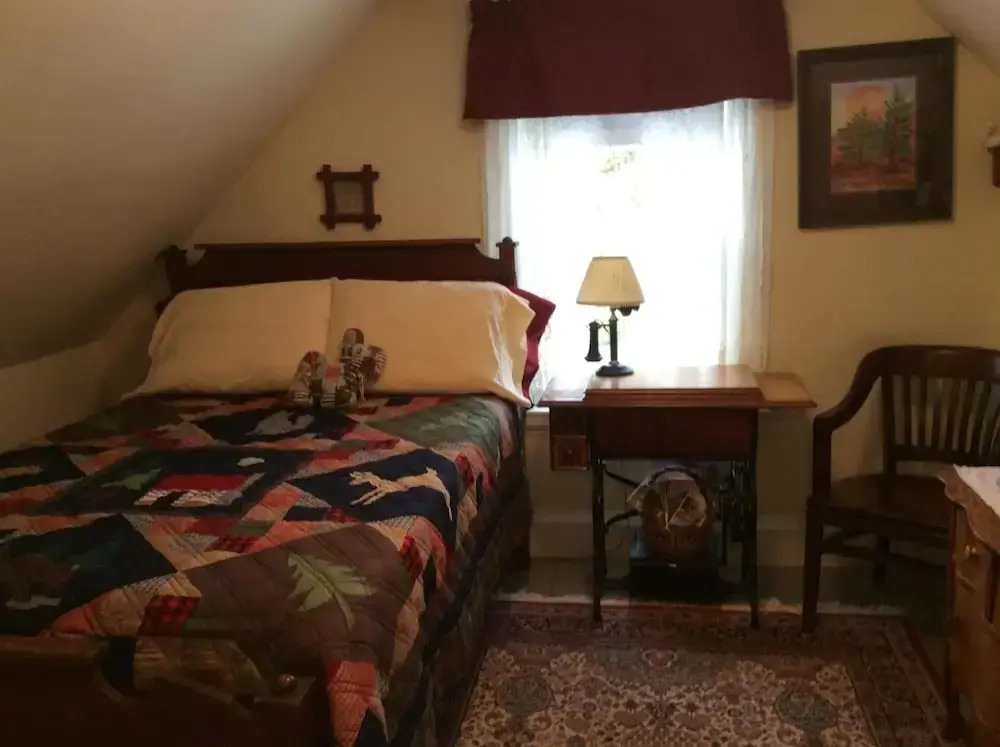 Clary Lake Bed and Breakfast