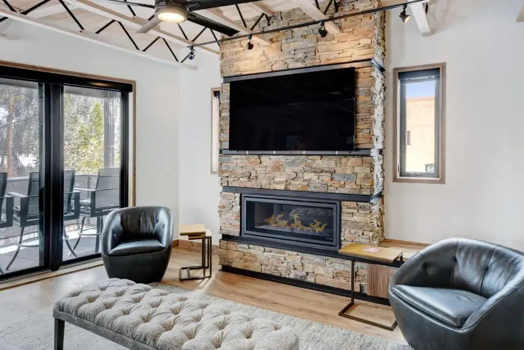 New River Chalet #280 Near Resort With Rooftop Hot Tub - FREE Activities & Equipment Rentals Daily