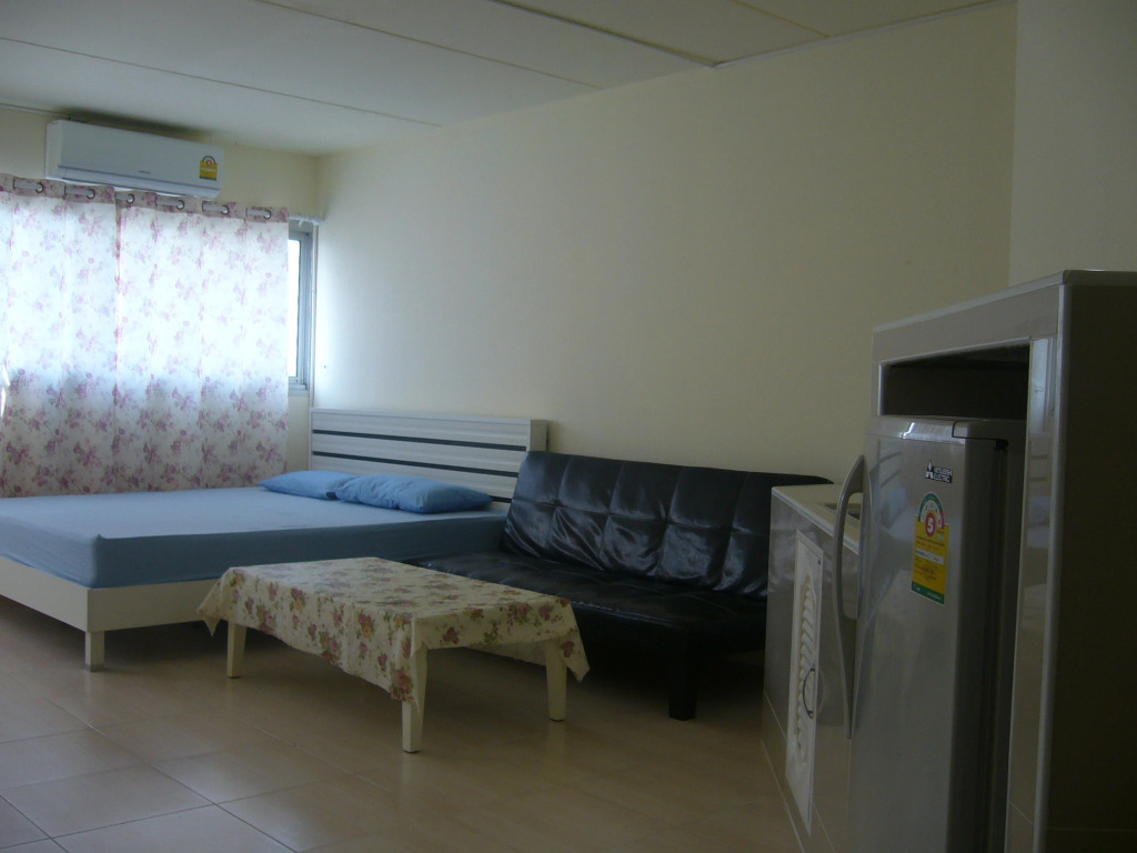 T8 Guesthouse Challenger Muang Thong Thani