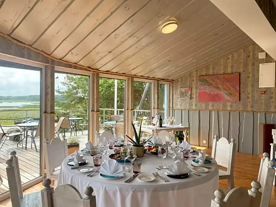 Vergi Sadam & Restoran Wirkes