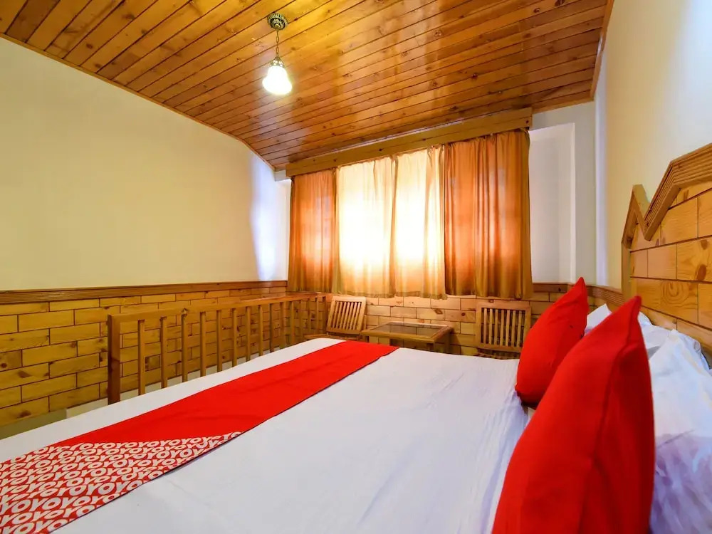 OYO 13947 Tourist Nest