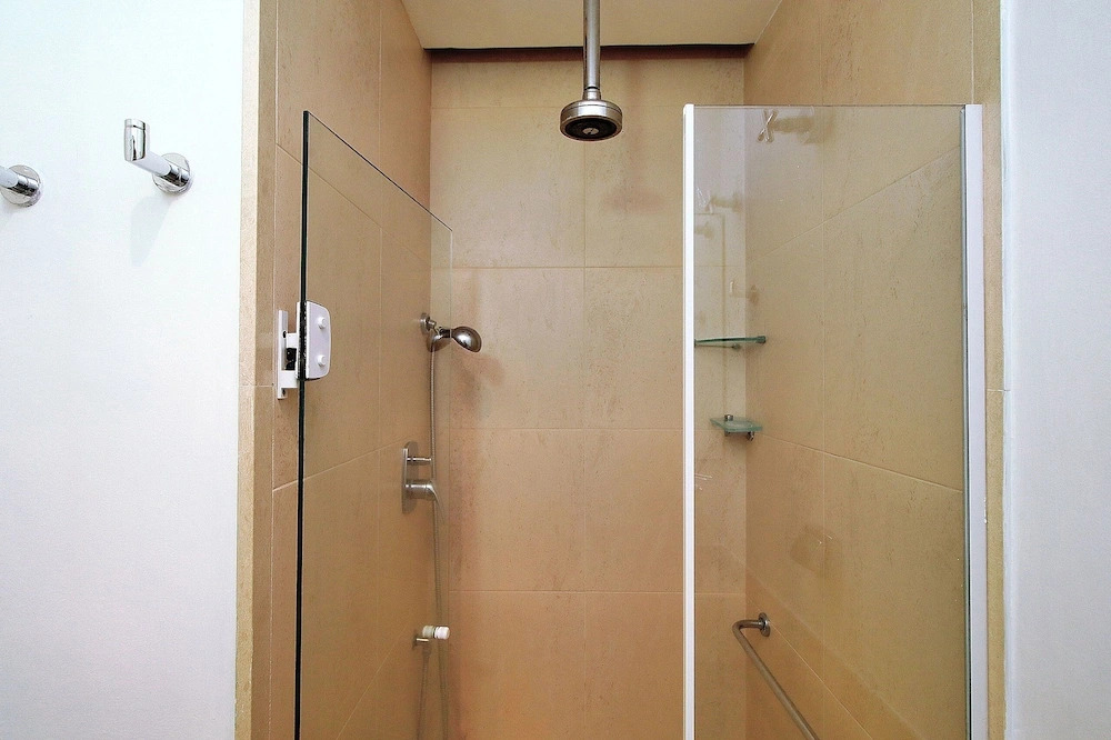 Quarto & Sala a 150m da Praia U052