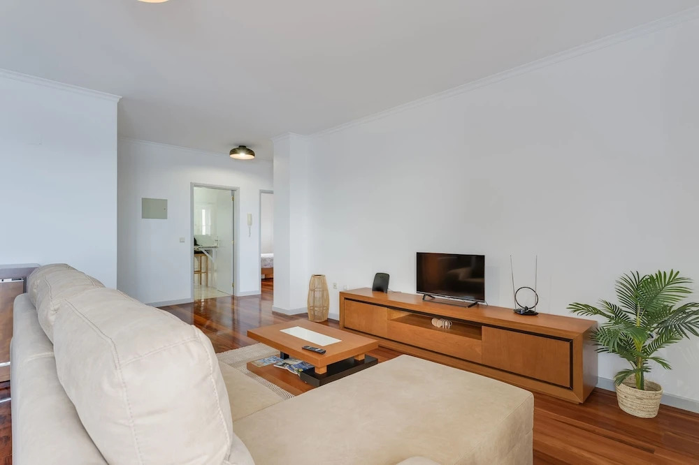 Santa Cruz Apartment