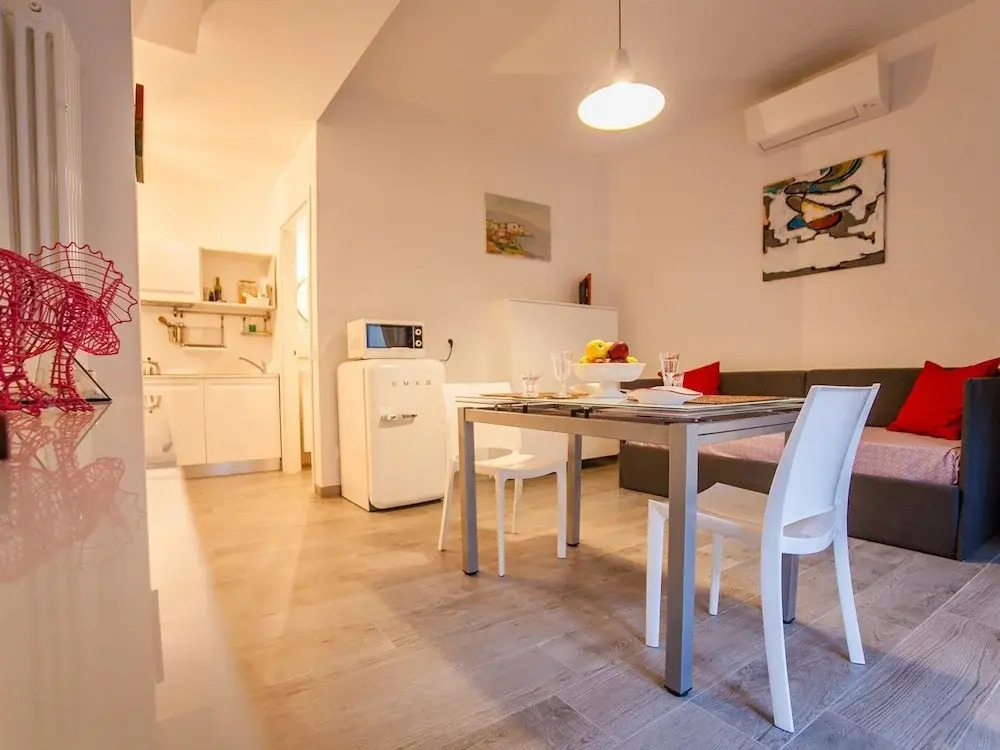 MiaVia Apartments - Marconi