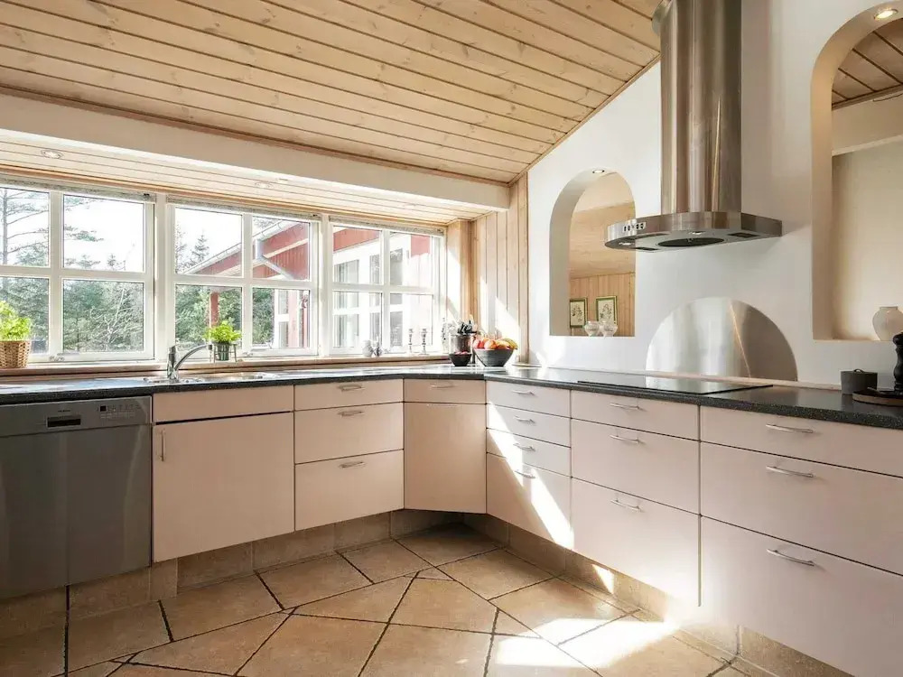 10 Person Holiday Home in Albaek