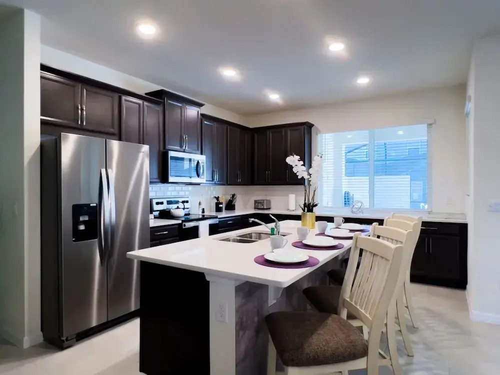NEW Townhome Near Theme Parks Private Pool Bbq!