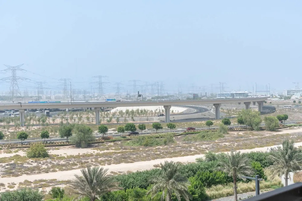 Dubai Hills Stunning 1 bed for 4 People