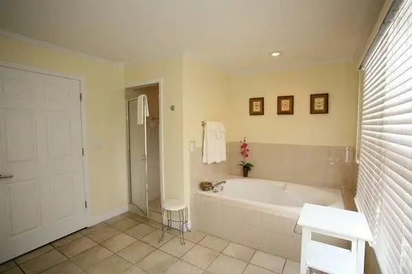 The Veranda Bed  Breakfast