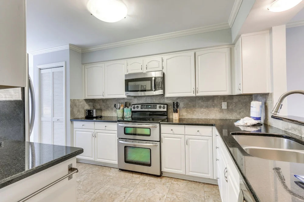 HH Condo on George Fazio Course w/ Community Pool!
