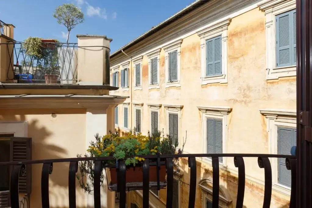 Trevi Charming Penthouse