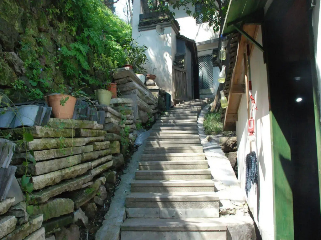 Hofang Guest House