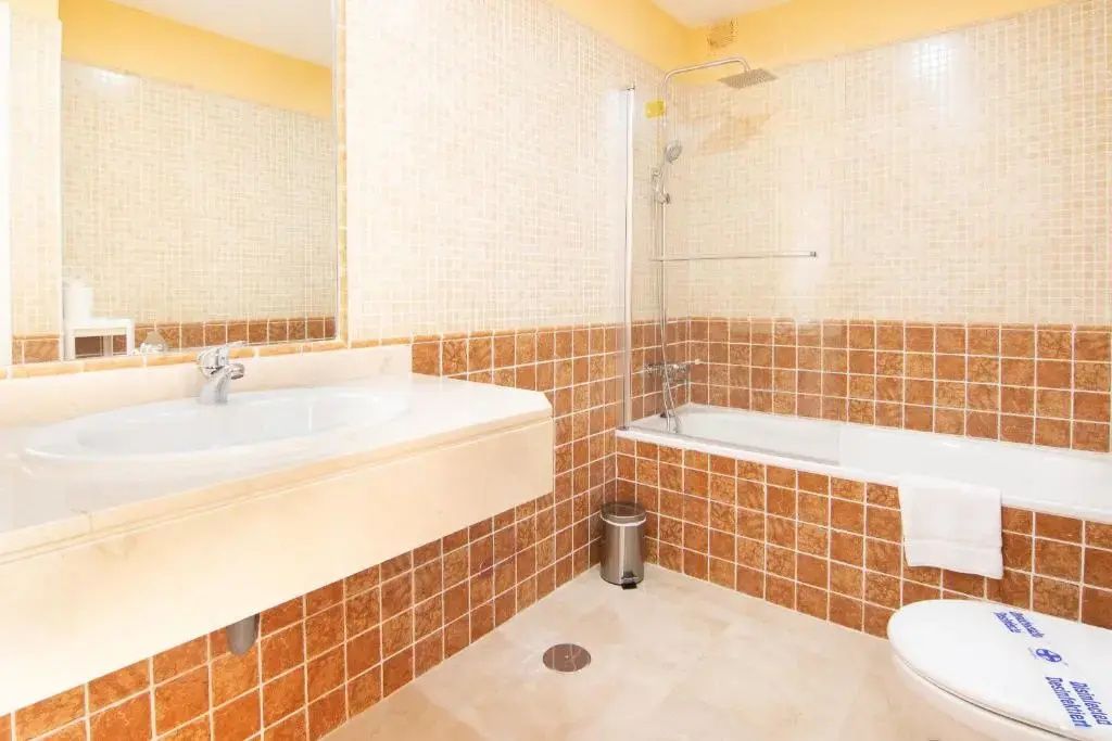 2247-Duplex 3 Bedrooms with 2 Terraces