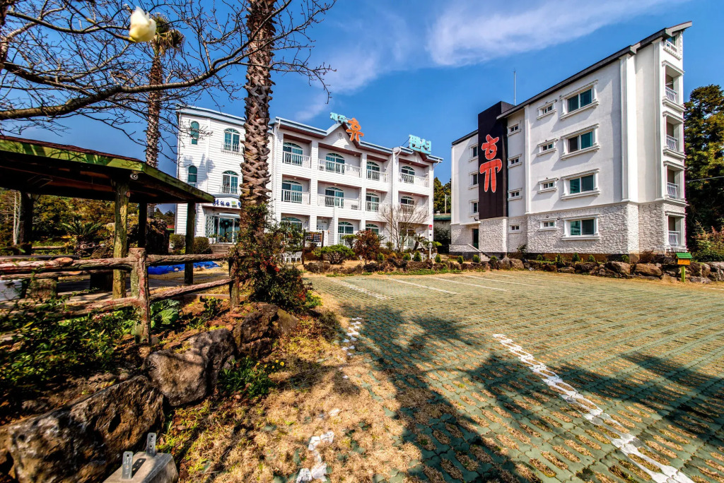 Jungmun JejuHue Pension