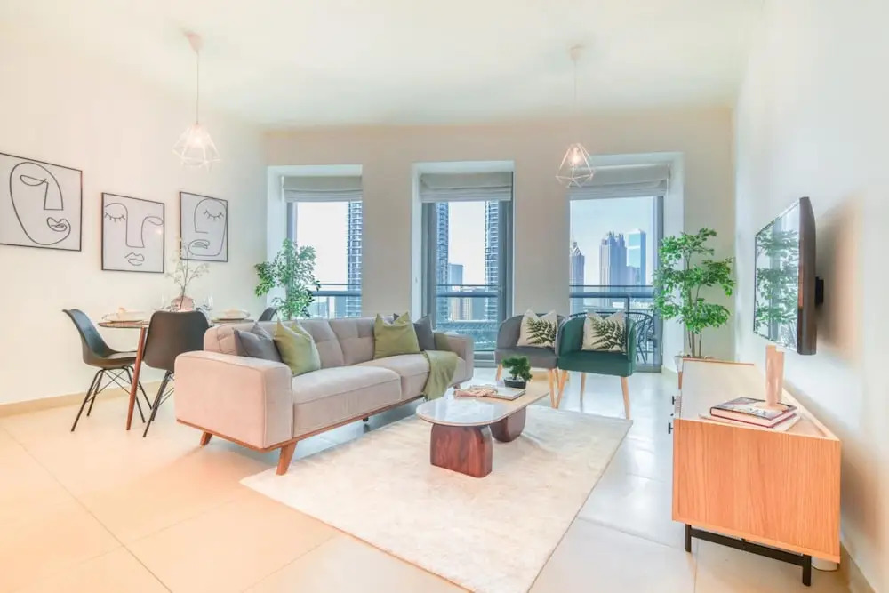 Trendy 2BR Downtown Apt Steps From Burj Khalifa