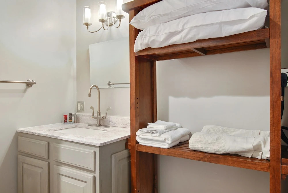 2038 Iberville Studio Rear 2BD