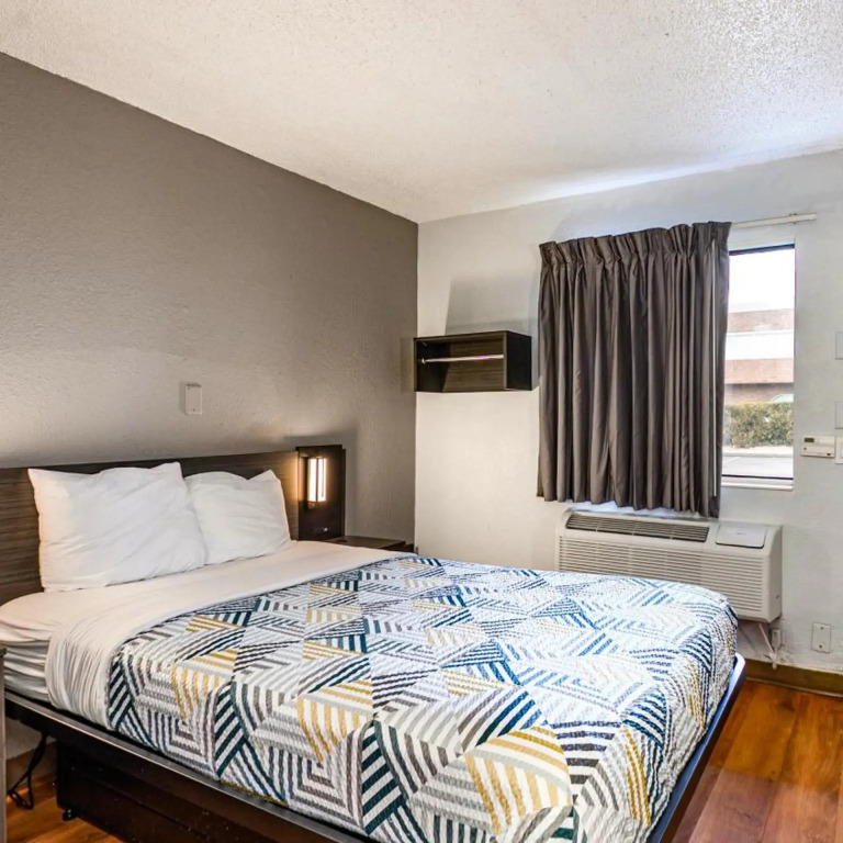 Motel 6-Wethersfield, CT - Hartford