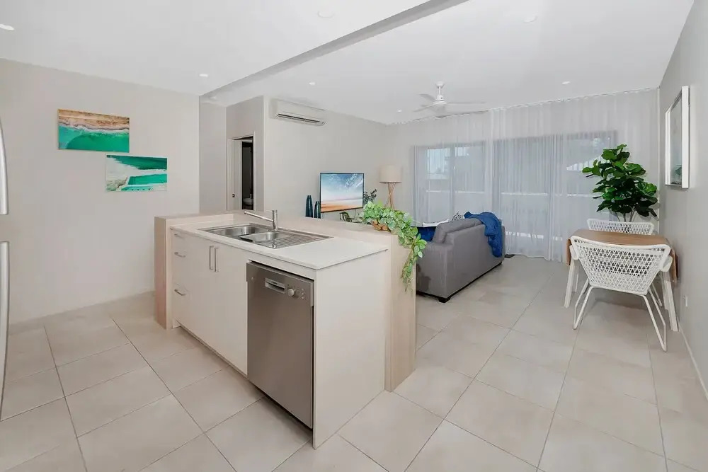 Apartment Close to the City Life on Lake 3