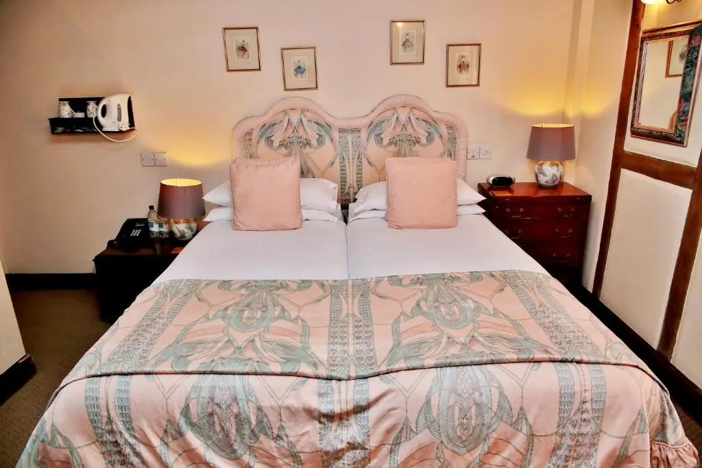 The Inglenook Hotel