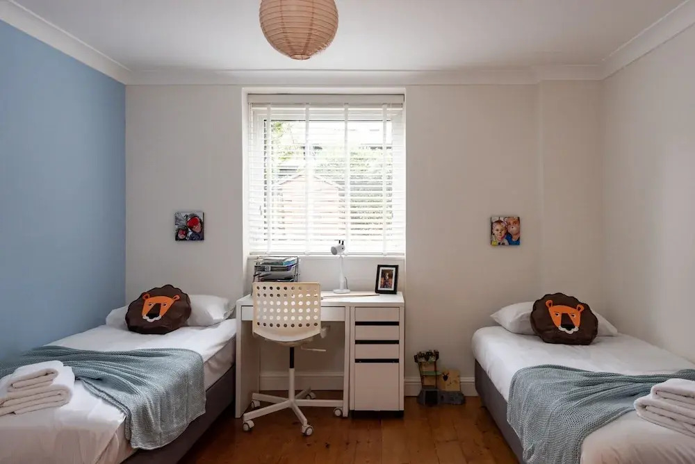 Gorgeous 2 Bed Near Greenwich For 6 Guests