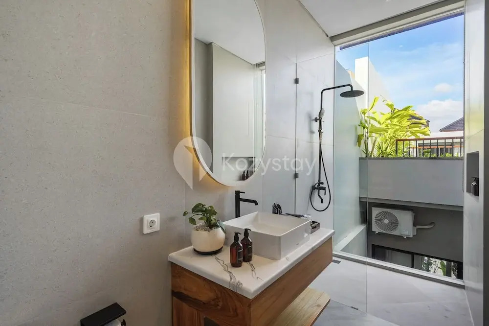 Lucenta Villa by Kozystay - Canggu