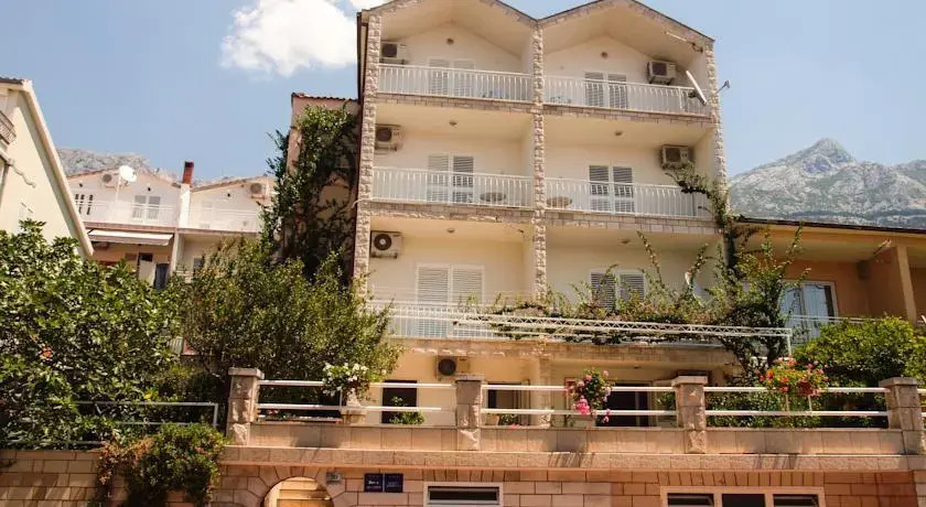 Villa Neda