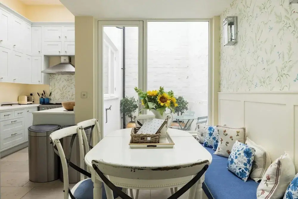 The Chelsea Abode - 4bdr Home With Terrace