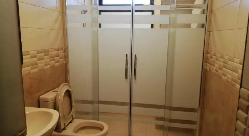 Rozana Hotel
