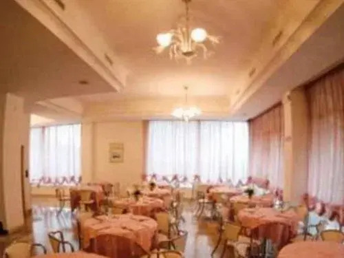 HOTEL ADRIA BEACH