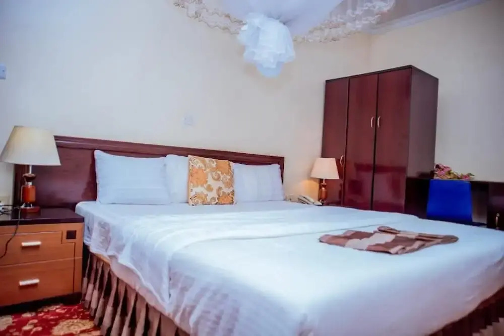 Ineza Hotel