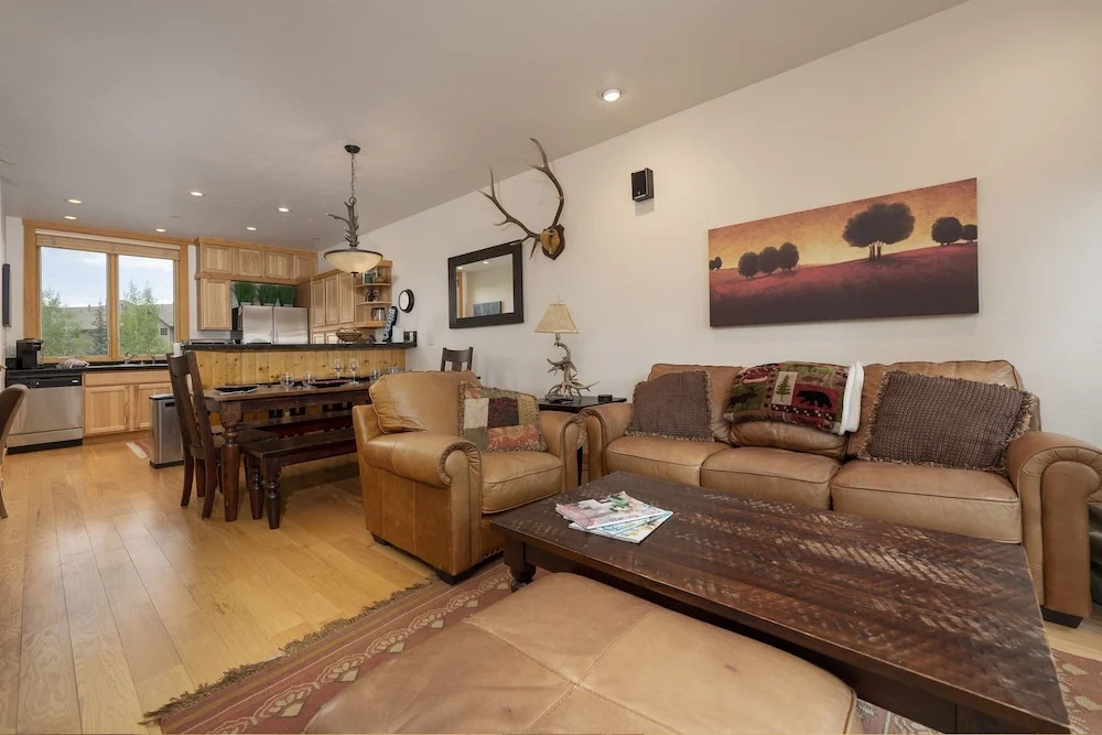 Willows Way 106 3 Bedroom Townhouse by RedAwning