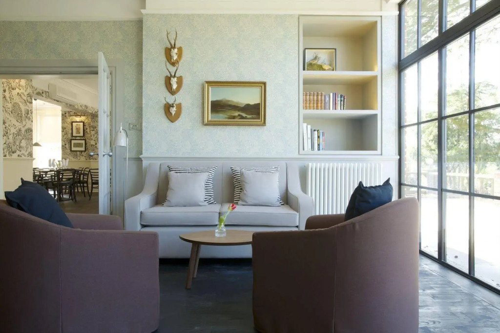 The Manor at Sway - Hotel, Restaurant and Gardens