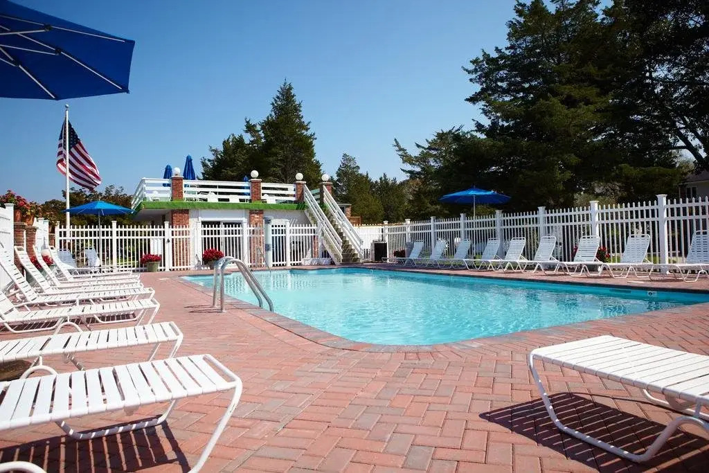 Breezeway Boutique Hotel