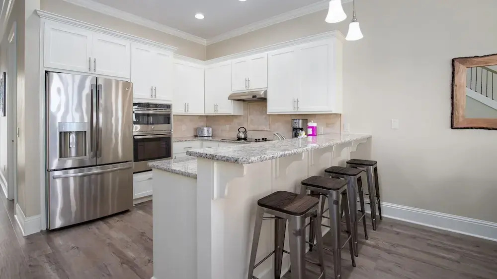 Walk To The Beach! 3 Story Home! 2 Balconies With Gulf Views