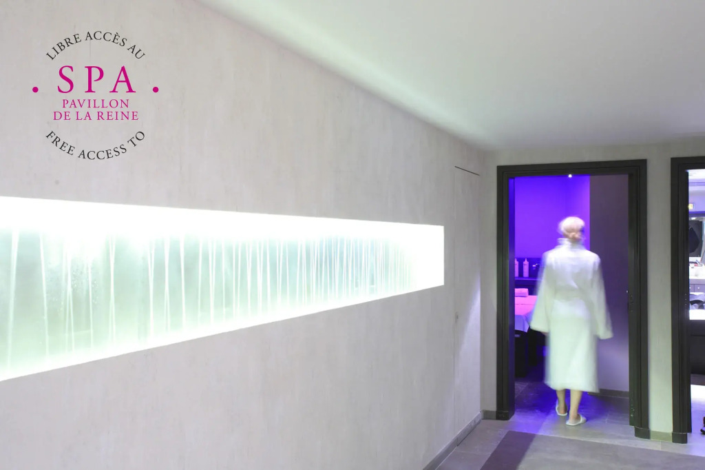 Hôtel du Petit Moulin, Haute Couture hotel by Lacroix